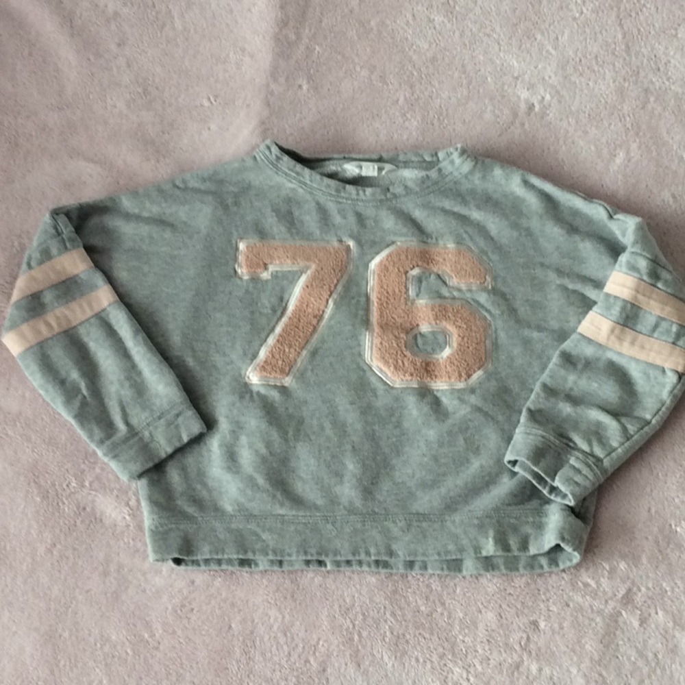 Girl size 9 crop top sweater